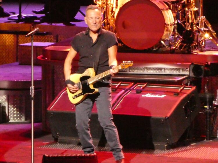 Bruce Springsteen & The E Street Band At Madison Square Garden / April ...