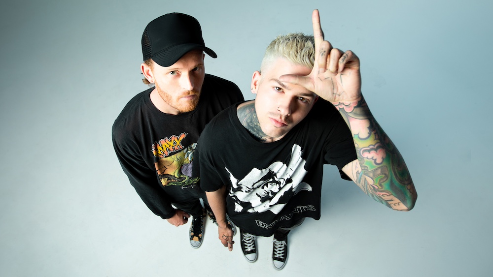Travis Mills, Nick Gross, & the Explosion of girlfriends – The Aquarian