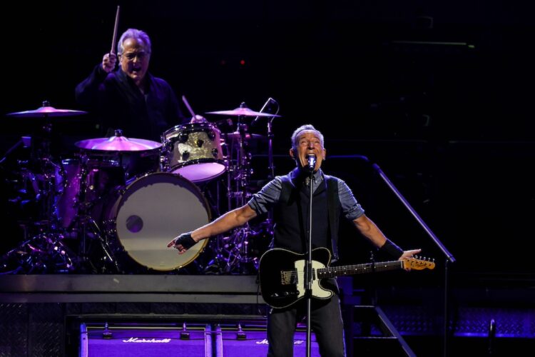 Bruce Springsteen & the E Street Band Captured Live in Albany